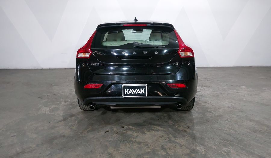 Volvo V40 2.0 FIRST EDITION T3 Hatchback 2016