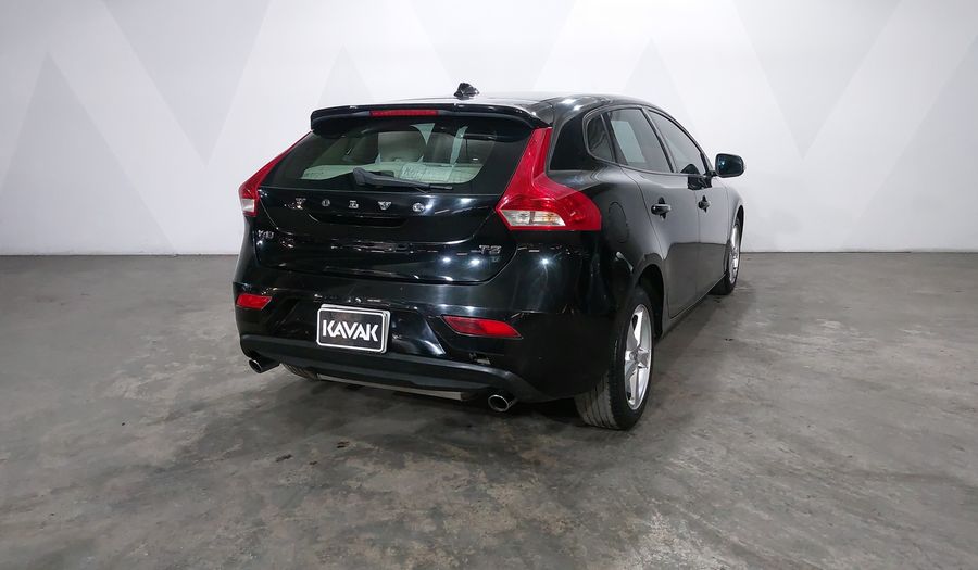 Volvo V40 2.0 FIRST EDITION T3 Hatchback 2016