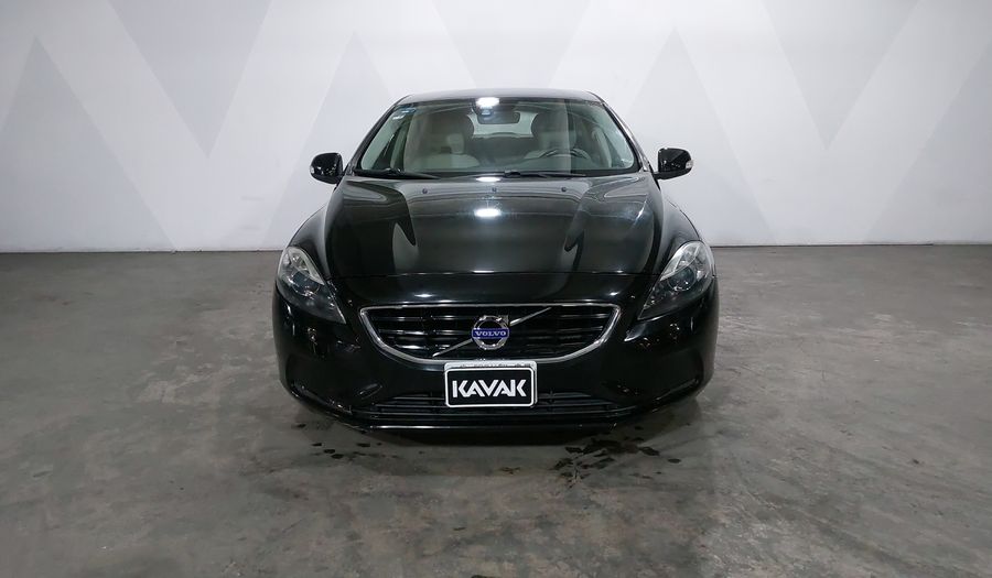 Volvo V40 2.0 FIRST EDITION T3 Hatchback 2016