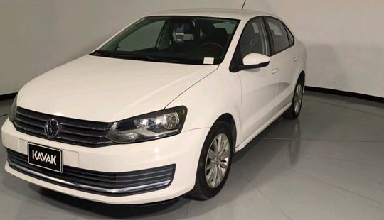 Volkswagen • Vento