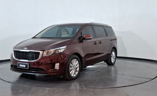 Kia • Carnival