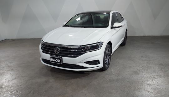 Volkswagen • Jetta