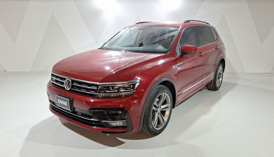 Volkswagen • Tiguan