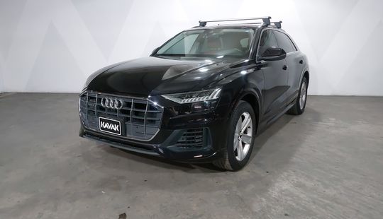 Audi • Q8