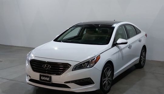 Hyundai • Sonata