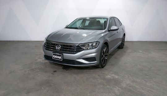 Volkswagen • Jetta