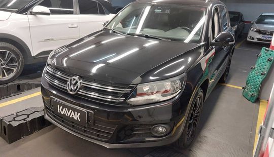 Volkswagen • Tiguan