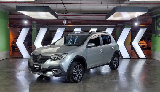 Renault • Sandero Stepway