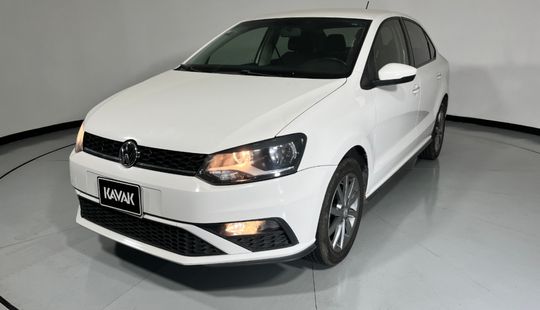 Volkswagen • Vento