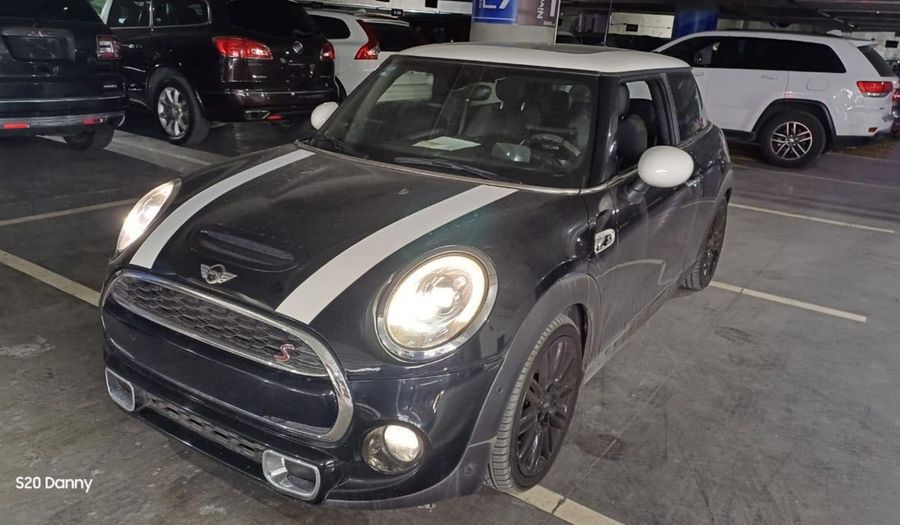 Mini Cooper S 2.0 COOPER HOT CHILI AT Hatchback 2017