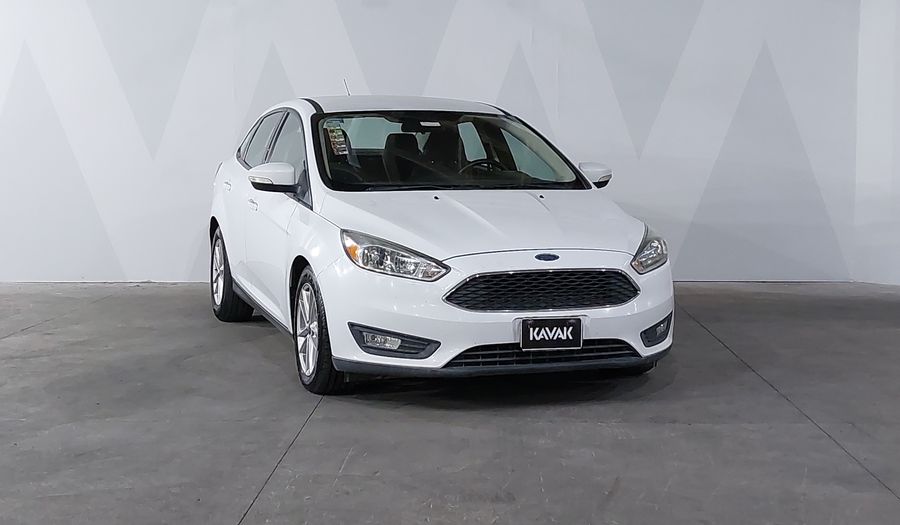 Ford Focus 2.0 SE AT Sedan 2016