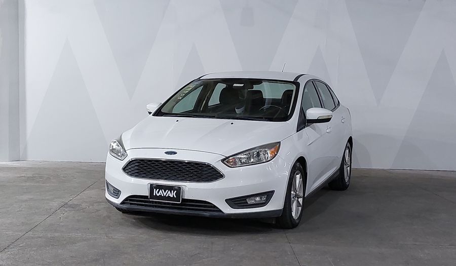 Ford Focus 2.0 SE AT Sedan 2016