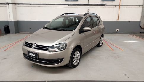 Volkswagen Suran 1.6 HIGHLINE MT Minivan 2012