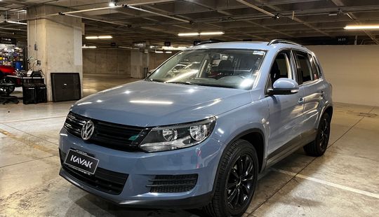 Volkswagen • Tiguan