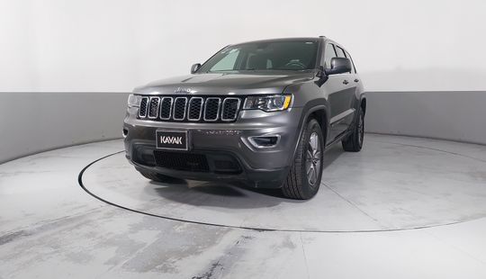 Jeep • Grand Cherokee