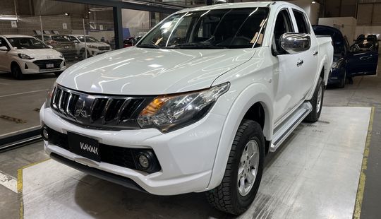 Mitsubishi • L200