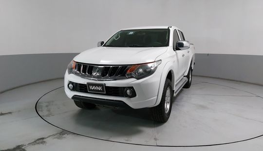 Mitsubishi • L200