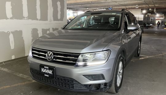 Volkswagen • Tiguan