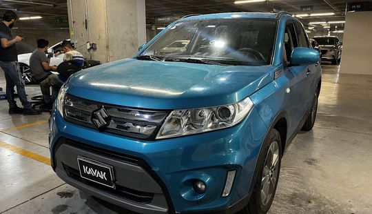 Suzuki • Vitara