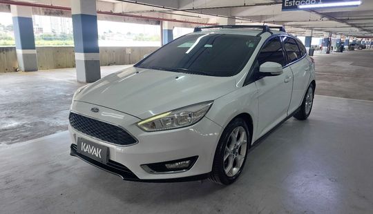 Ford Focus SE FASTBACK-2017