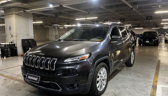 Jeep • Cherokee