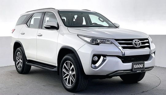 Toyota • Fortuner