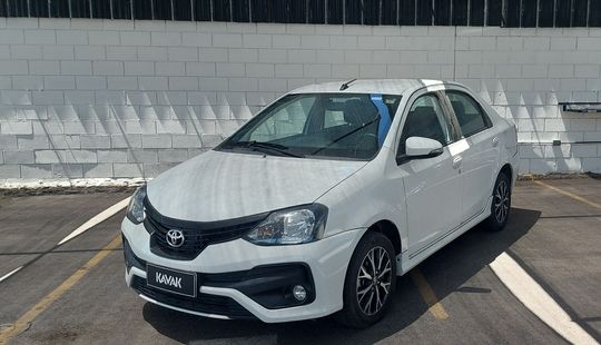 Toyota • Etios