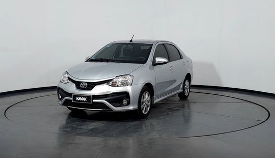 Toyota • Etios