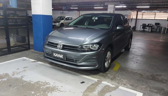 Volkswagen • Polo