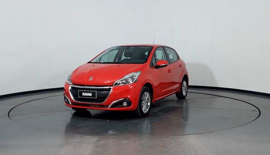 Peugeot • 208