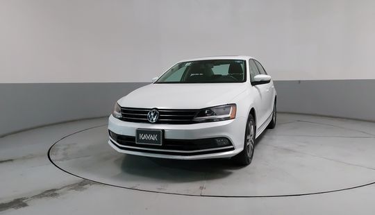 Volkswagen • Jetta