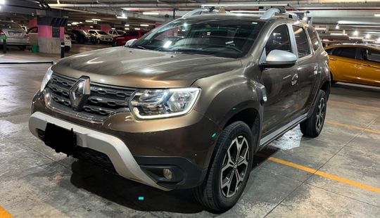 Renault • Duster