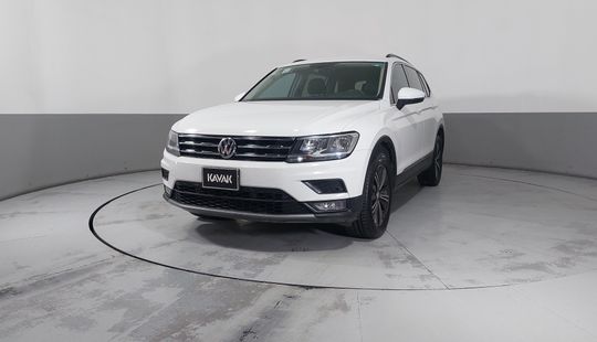 Volkswagen • Tiguan