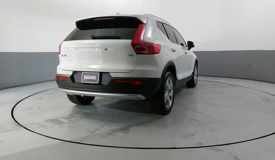 Volvo Xc40 2.0 MOMENTUM T4 AUTO Suv 2019