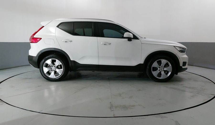 Volvo Xc40 2.0 MOMENTUM T4 AUTO Suv 2019