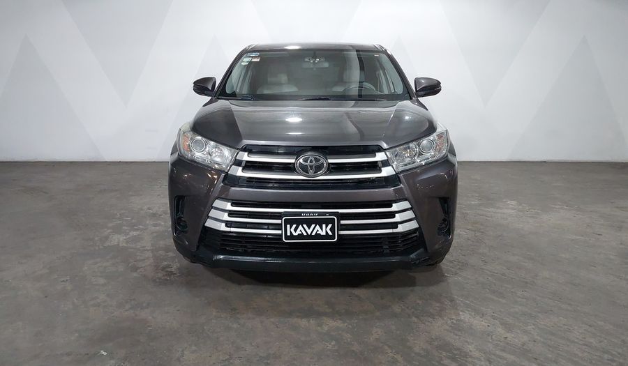 Toyota Highlander 3.5 LE AUTO Suv 2019