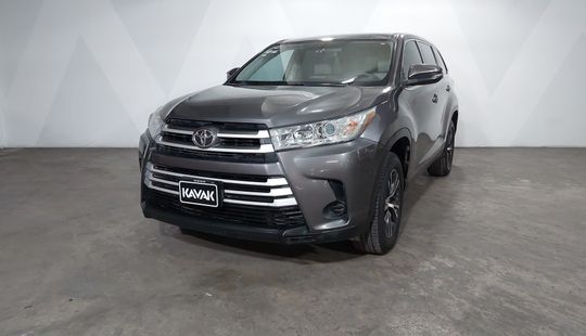 Toyota • Highlander