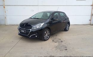 Peugeot • 208