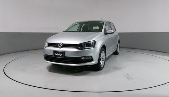 Volkswagen • Polo