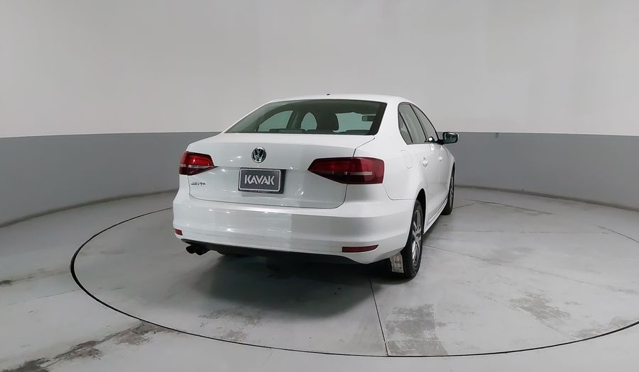 Volkswagen Jetta 2.5 TRENDLINE TIP. Sedan 2017