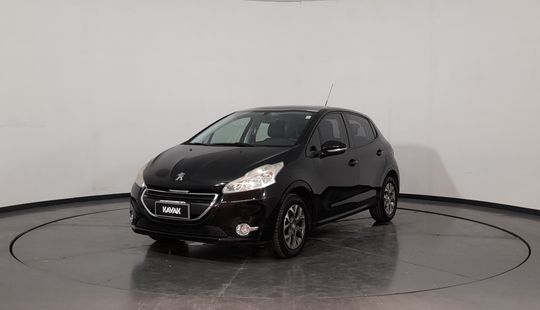 Peugeot • 208