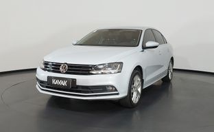 Volkswagen • Jetta