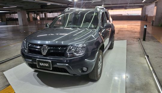 Renault • Duster