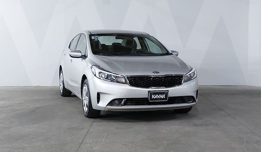 Kia Forte 2.0 L MT Sedan 2017