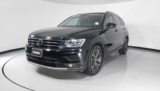 Volkswagen • Tiguan