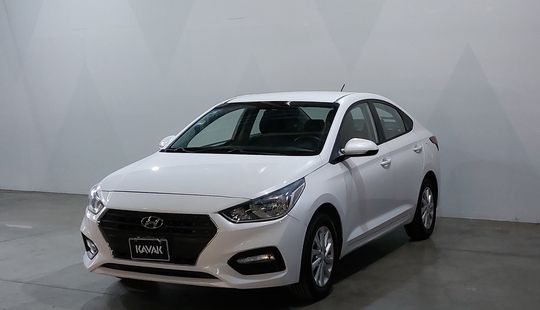 Hyundai • Accent