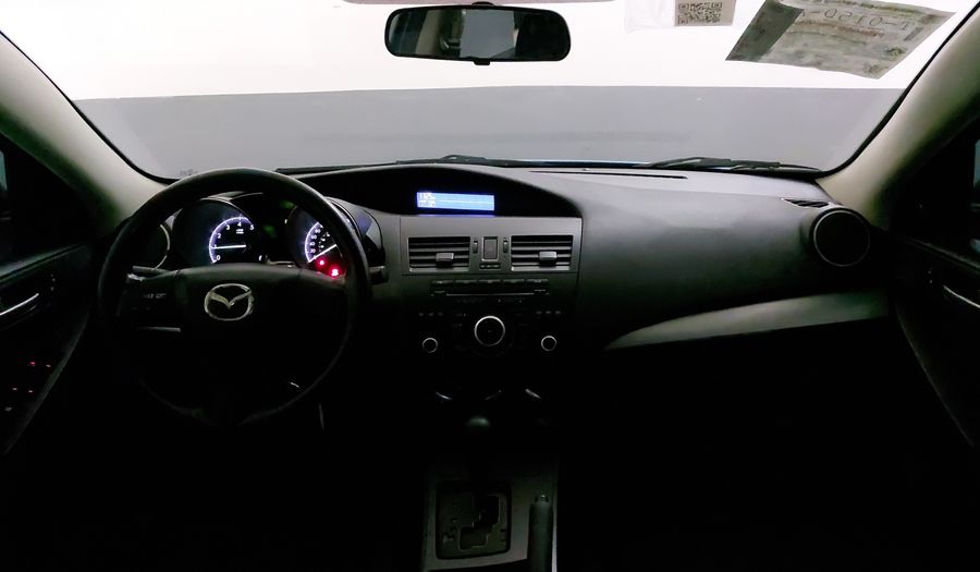 Mazda 3 2.0 SEDAN I TOURING TA Sedan 2012