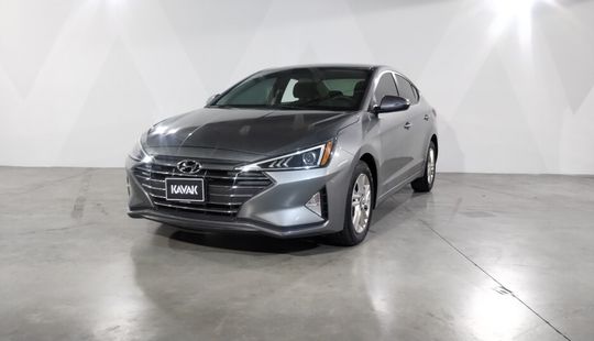 Hyundai • Elantra