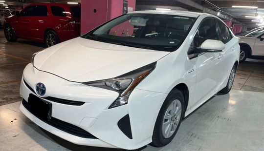 Toyota • Prius