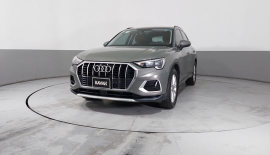 Audi • Q3